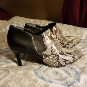 Cole Haan Maxfield Shootie II